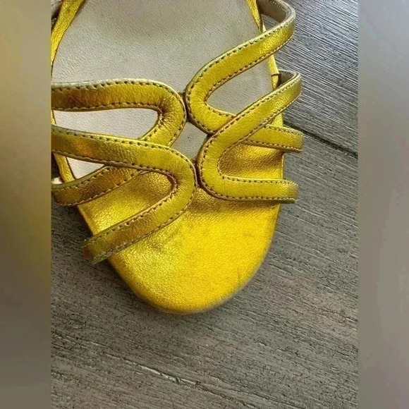 Jimmy Choo metallic gold Mimi Heels - Picture 10 of 11